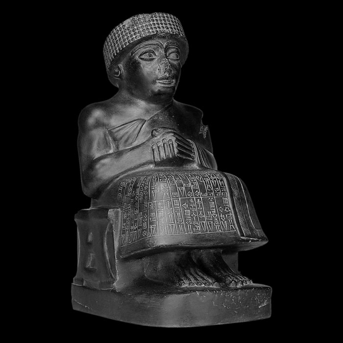 Gudea, Prince of Lagash - Eastern antiquities - Reproduction d’une sculpture du Musée du Louvre, Paris