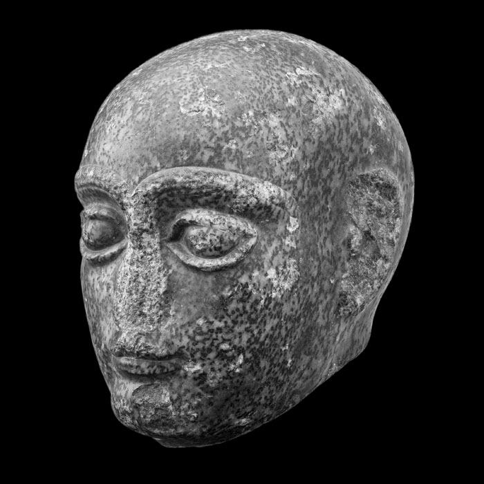 Man with shaved head - Eastern antiquities - Reproduction d’une sculpture du Musée du Louvre, Paris