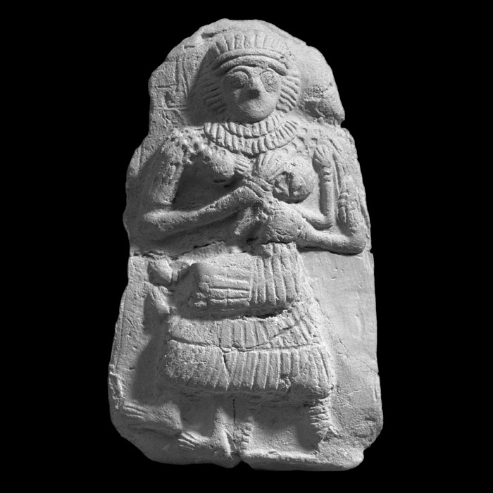 The Goddess Ninhursag - Eastern antiquities - Reproduction d’une sculpture du Musée du Louvre, Paris