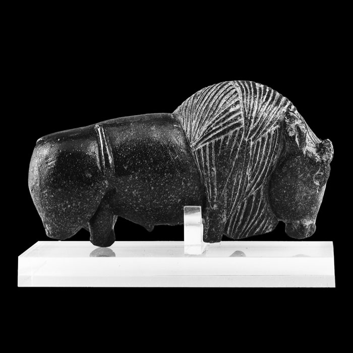 Bison - Eastern antiquities - Reproduction d’une sculpture du Musée du Louvre, Paris