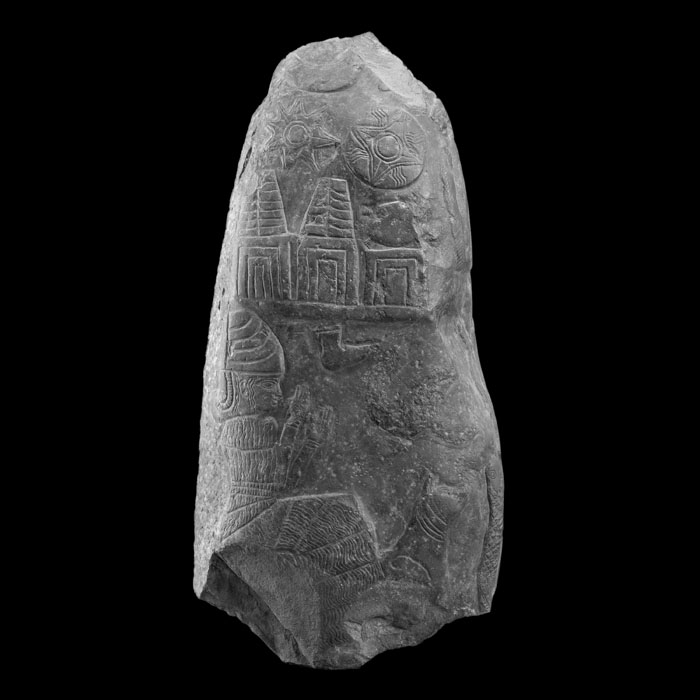 Kudurru stele depicting Gula - Eastern antiquities - Reproduction d’une sculpture du Musée du Louvre, Paris