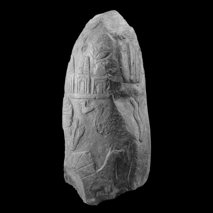 Kudurru stele depicting Gula - Eastern antiquities - Reproduction d’une sculpture du Musée du Louvre, Paris