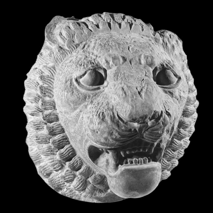 Tête de lion de Gilgamesh - Antiquités orientales - Reproduction d’une sculpture du Musée du Louvre, Paris