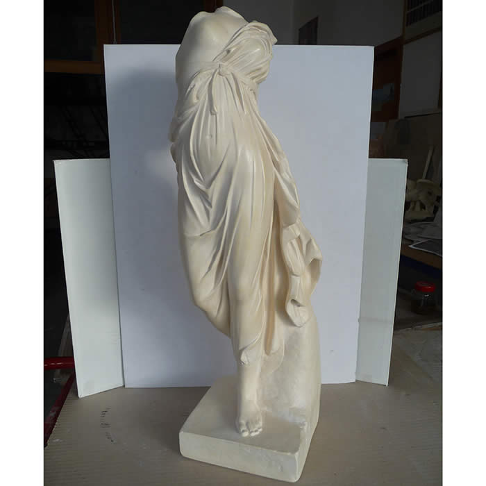 Greek female dancer - Greco-Roman antiquities - Reproduction d’une sculpture de la Bibliothèque nationale de France, Paris