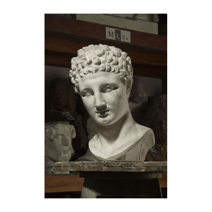 Tête de l’Hermès d’Olympie - Antiquités gréco-romaines - Reproduction d’une sculpture du Musée Archéologique d’Olympie, Olympie