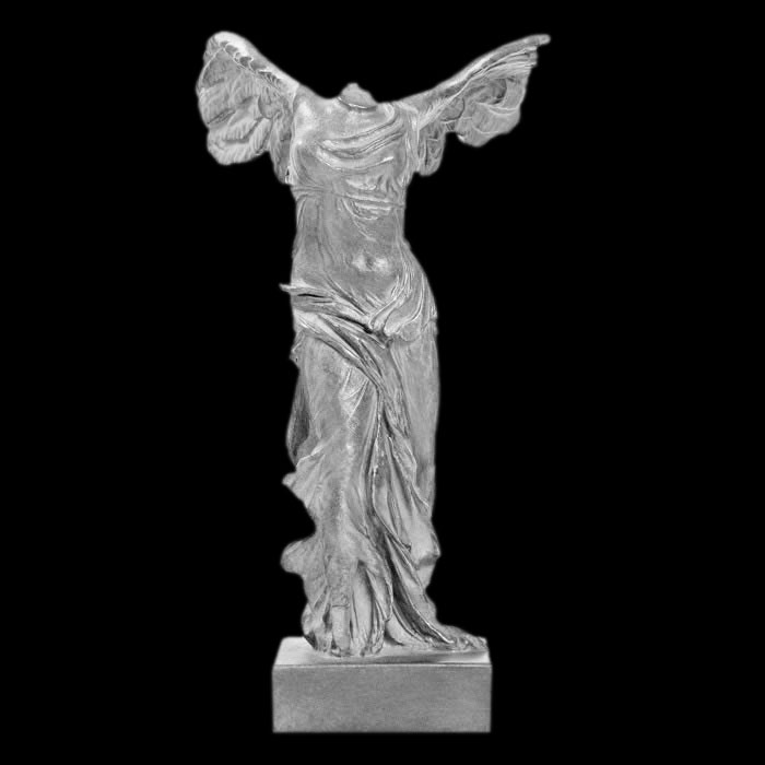 The Victory of Samothrace, 103 cm reduction - Greco-Roman antiquities - Reproduction d’une sculpture du Musée du Louvre, Paris