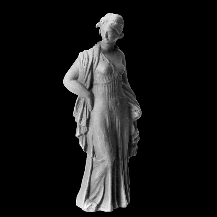 Tanagra, known as the Dame Baillehache - Greco-Roman antiquities - Reproduction d’une sculpture du Musée du Louvre, Paris