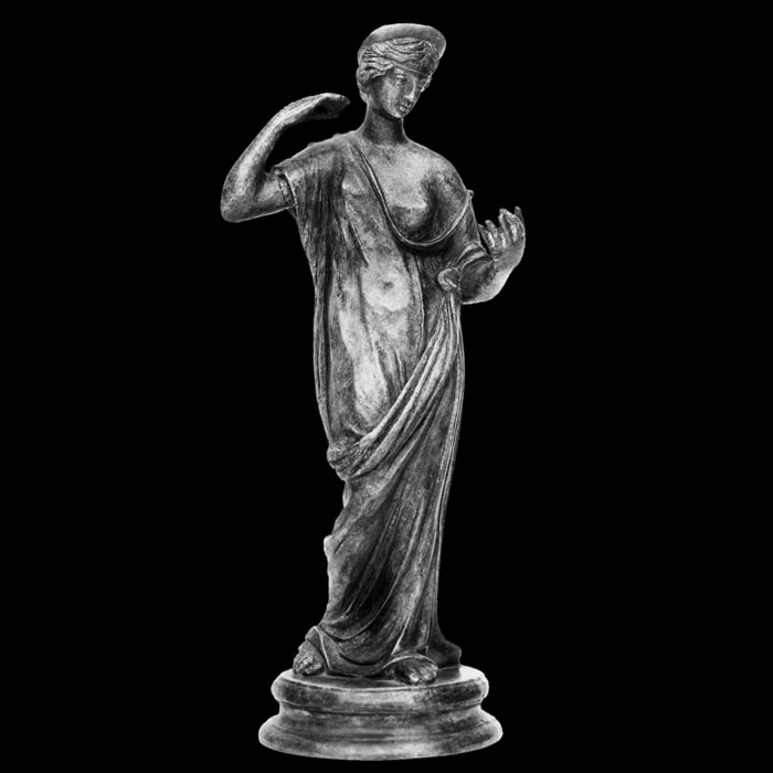 Vénus se parant - Antiquités gréco-romaines - Reproduction d’une sculpture du Musée du Louvre, Paris
