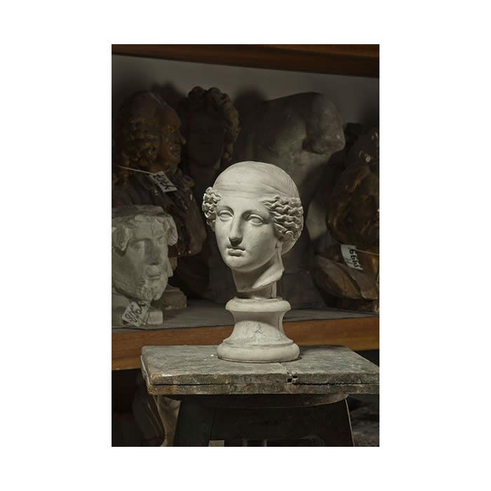 Head of a young woman with headband - Greco-Roman antiquities - Reproduction d’une sculpture du Musée du Louvre, Paris