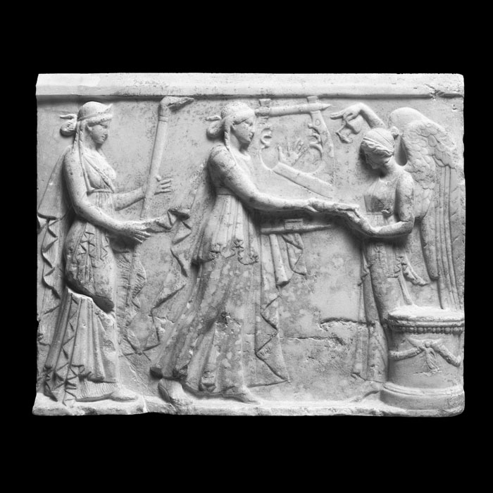 Apollo, Artemis and Victory - Greco-Roman antiquities - Reproduction d’une sculpture du Musée du Louvre, Paris