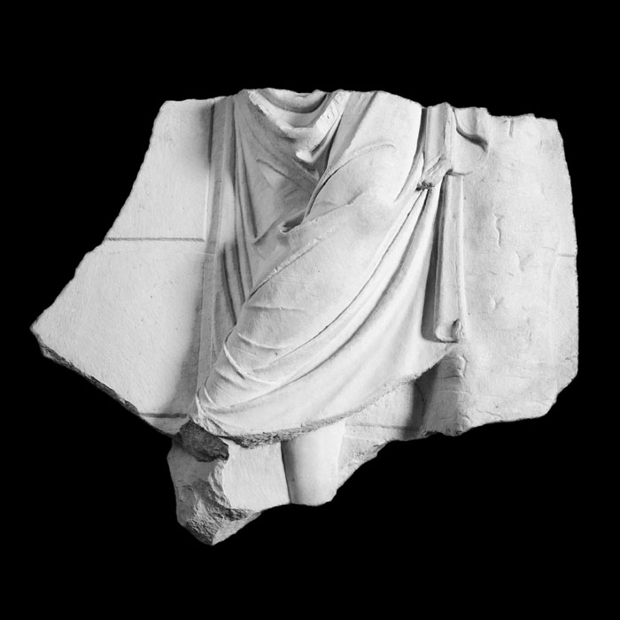 Fragment of legs with drapery - Greco-Roman antiquities - Reproduction d’une sculpture du Musée du Louvre, Paris