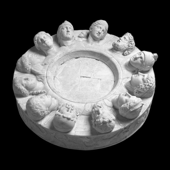 Astrological altar of Gabies called Altar of the twelve gods - Greco-Roman antiquities - Reproduction d’une sculpture du Musée du Louvre, Paris