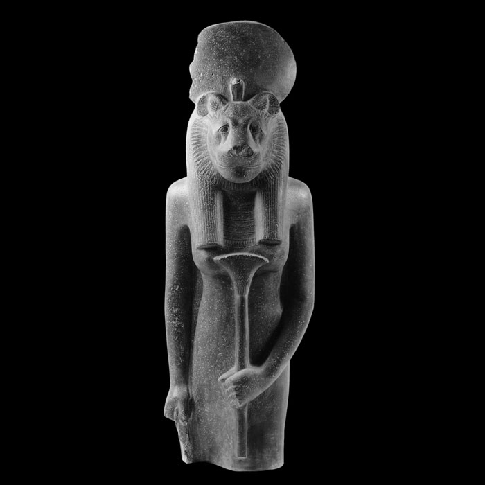 The goddess Sekhmet holding a papyrus - Egyptian antiquities - Reproduction d’une sculpture du Musée du Louvre, Paris