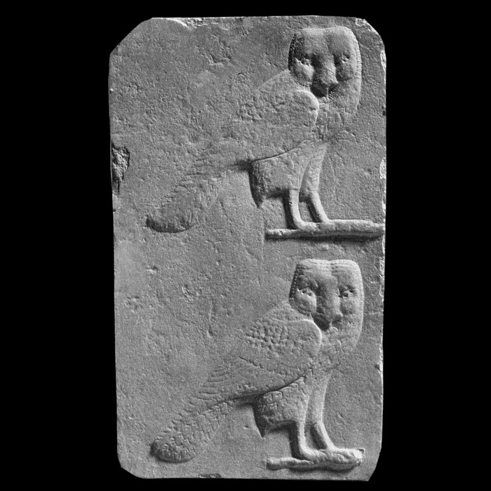 Stele of owls - Egyptian antiquities - Reproduction d’une sculpture du Musée de Picardie, Amiens