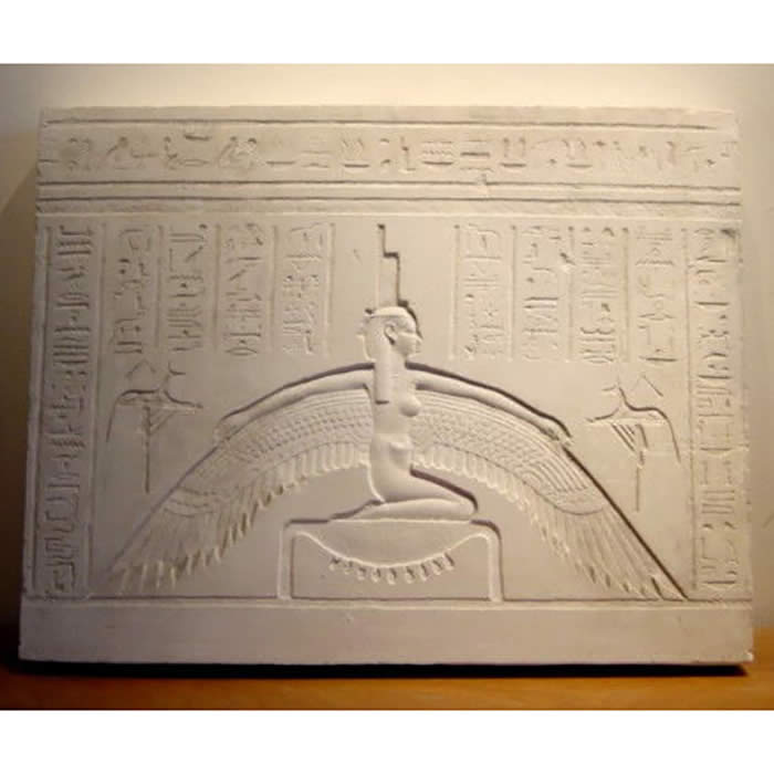 Fragment du sarcophage de Djedhor: Isis - Antiquités égyptiennes - Reproduction d’une sculpture du Musée du Louvre, Paris