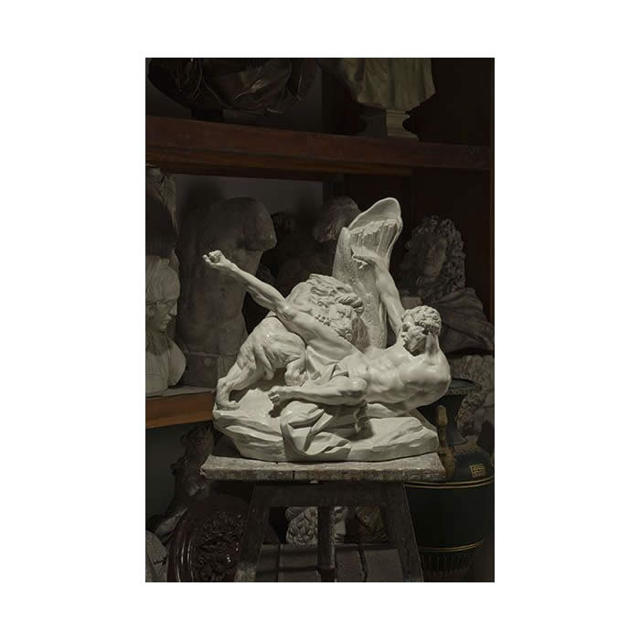 Milo of Croton - Reproduction d’une sculpture du Musée du Louvre, Paris