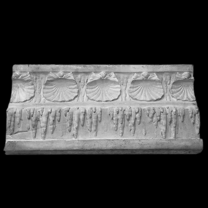 Decorative fragment from the Grotto of Tethys - Reproduction d’une sculpture du Château de Versailles, Versailles