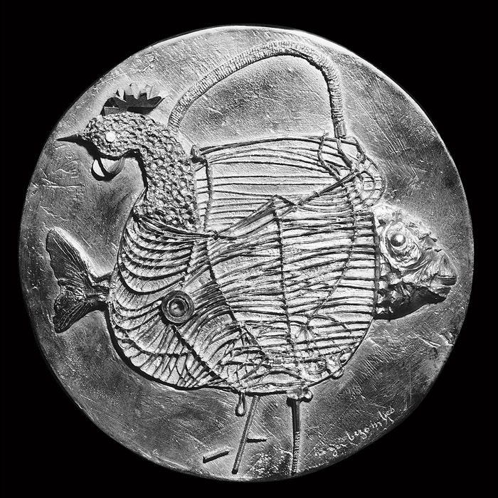 Médaillon multicorps - Reproduction d’une sculpture du 