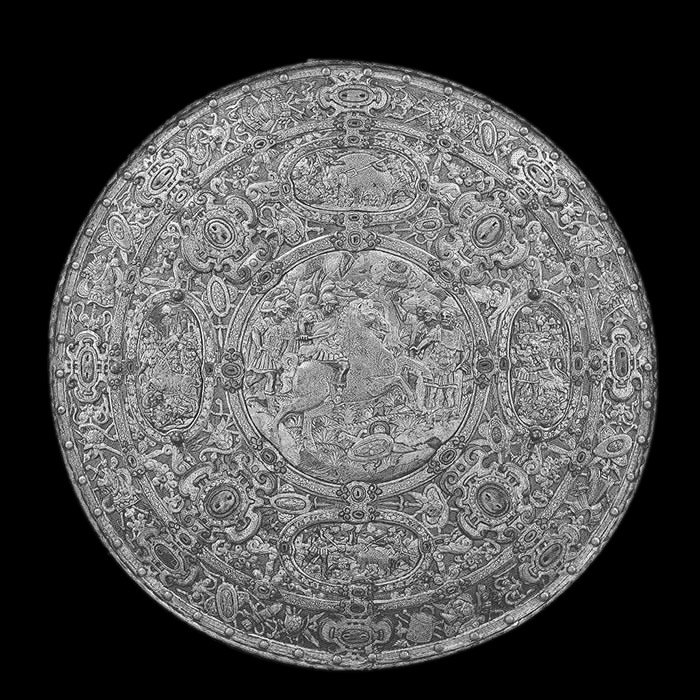 Rondache : bouclier d’Alexandre montant Bucéphale - Renaissance - Reproduction d’une sculpture du Musée militaire royal d’artillerie, Madrid