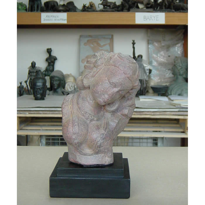 Buste de femme à tête penchée - Art asiatique - Reproduction d’une sculpture du Musée national des Arts asiatiques - Guimet, Paris