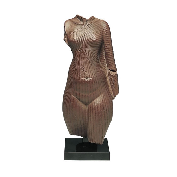 Torse de femme identifiée à Néfertiti - Antiquités égyptiennes - Reproduction d’une sculpture du Musée du Louvre, Paris