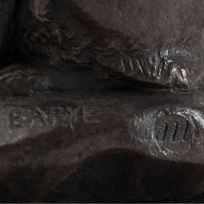 Chat assis - Reproduction d’une sculpture du Musée du Louvre, Paris