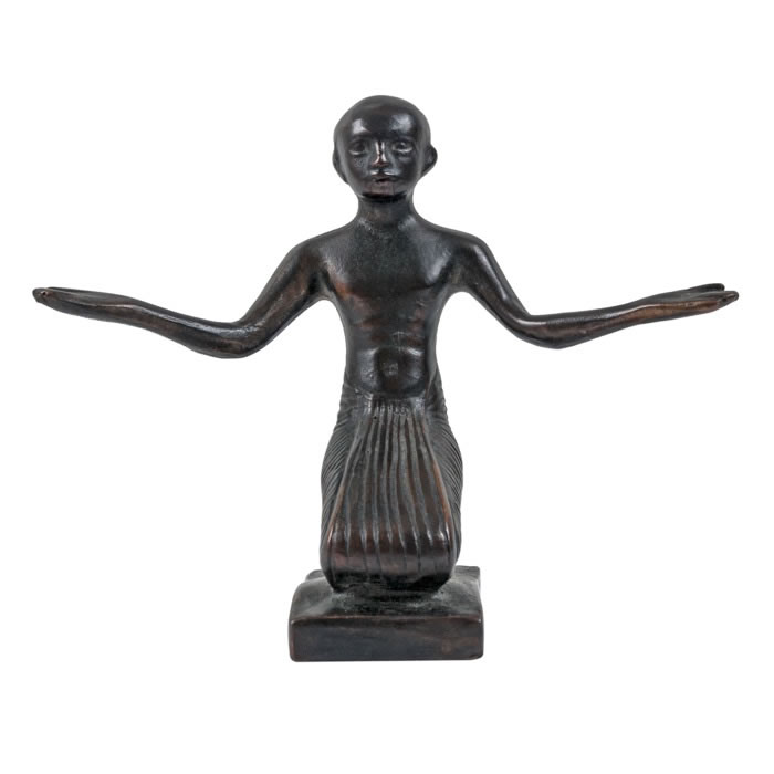 Prêtre en prière - Antiquités égyptiennes - Reproduction d’une sculpture du Musée du Louvre, Paris