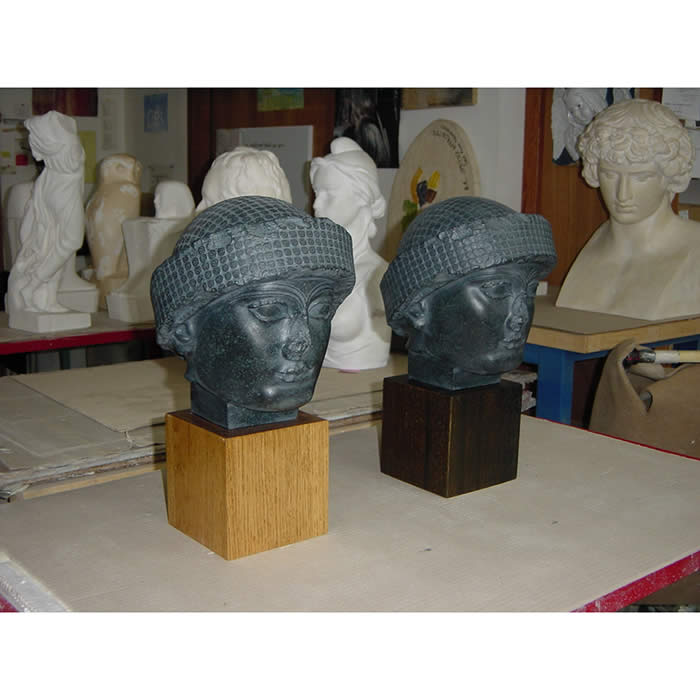 Head of Gudea, Prince of Lagash - Eastern antiquities - Reproduction d’une sculpture du Musée du Louvre, Paris