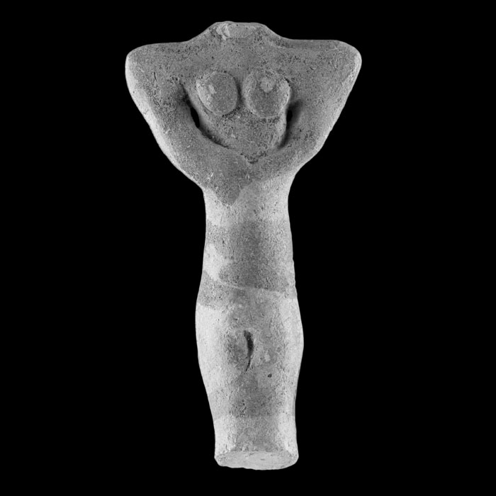 Figurine féminine - Antiquités orientales - Reproduction d’une sculpture du Musée du Louvre, Paris
