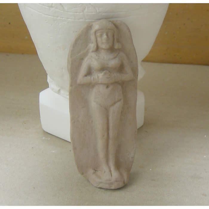 Plaquette figurine of a female nude - Eastern antiquities - Reproduction d’une sculpture du Musée du Louvre, Paris
