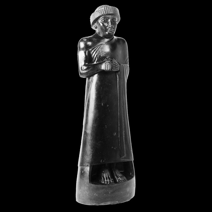 Gudea debout - Antiquités orientales - Reproduction d’une sculpture du Musée du Louvre, Paris