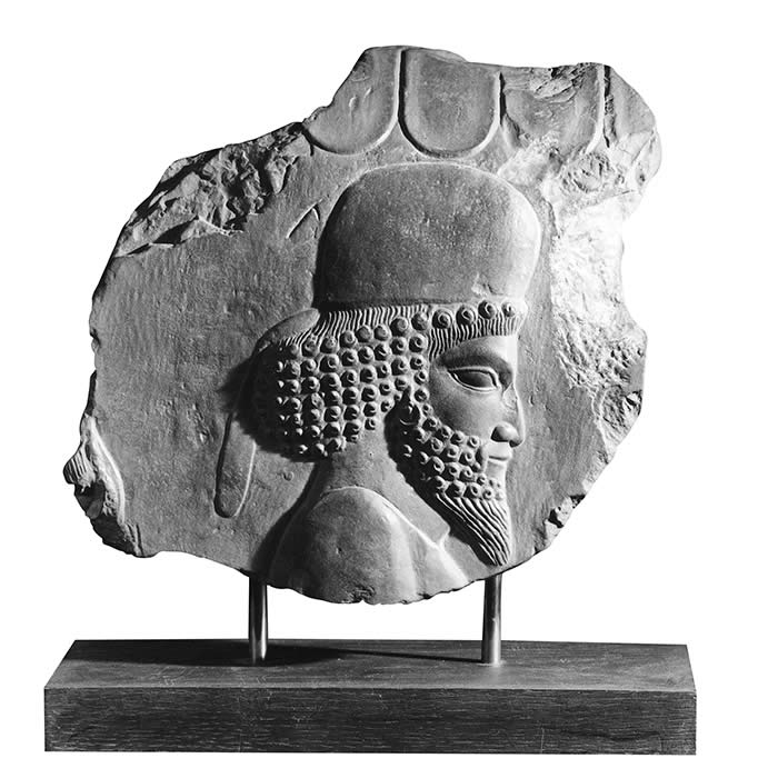 Head of a Median nobleman - Eastern antiquities - Reproduction d’une sculpture du Musée du Louvre, Paris