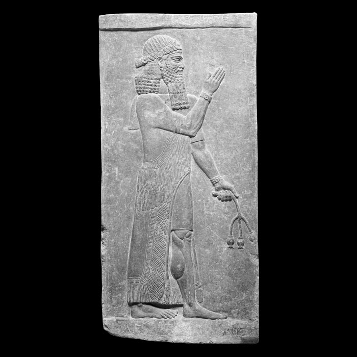 Bearded character offering poppy - Eastern antiquities - Reproduction d’une sculpture du Musée du Louvre, Paris