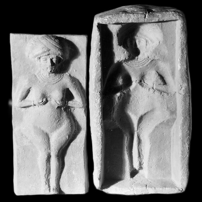 Moule à pain en forme de femme nue - Antiquités orientales - Reproduction d’une sculpture du Musée du Louvre, Paris