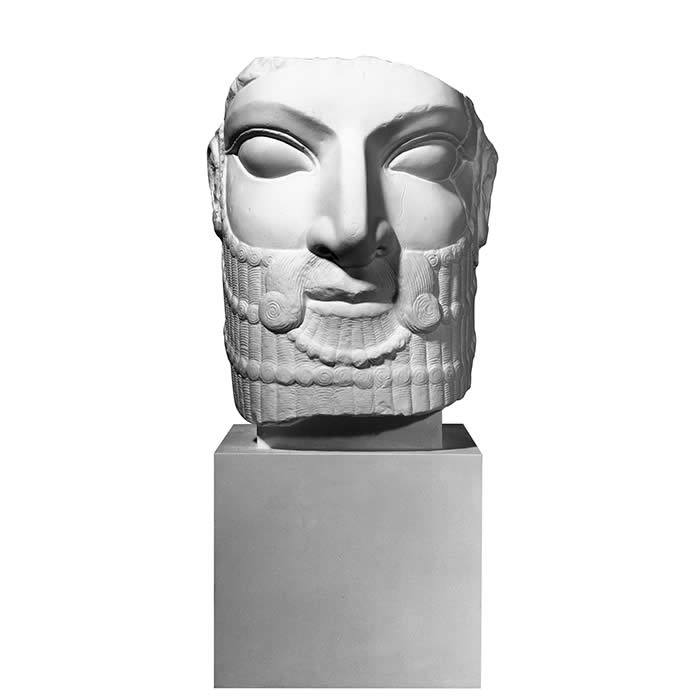 Achaemenid royal head - Eastern antiquities - Reproduction d’une sculpture du Musée du Louvre, Paris