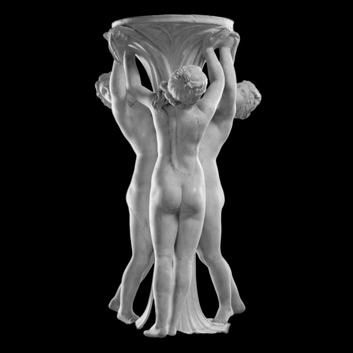 Three nymphes - Greco-Roman antiquities - Reproduction d’une sculpture du Musée du Louvre, Paris