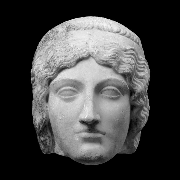 Head of Aphrodite, Humphry-Ward - Greco-Roman antiquities - Reproduction d’une sculpture du Musée du Louvre, Paris