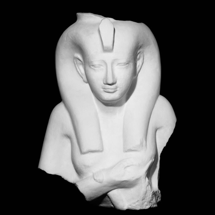 Buste de la déesse Isis dédié par Chepenoupet - Antiquités égyptiennes - Reproduction d’une sculpture du Musée du Louvre, Paris
