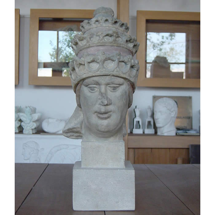 Head of a pope - Middle Ages - Reproduction d’une sculpture du Musée national du Moyen Âge - Thermes et hôtel de Cluny, Paris