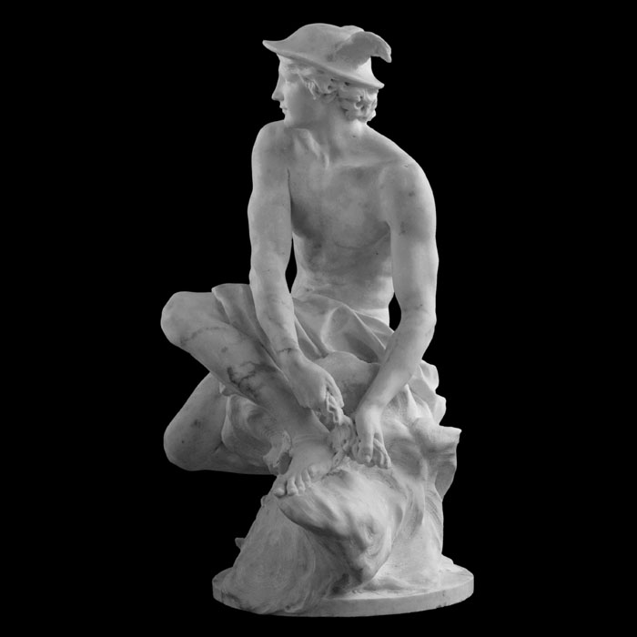 Mercure attachant ses talonnières - Reproduction d’une sculpture du Musée du Louvre, Paris