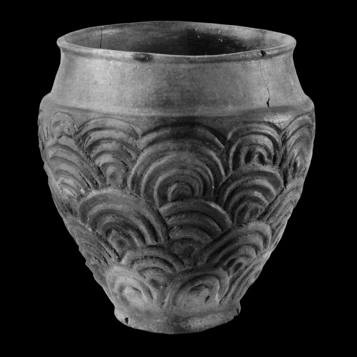 Vase à décor plastique - Antiquités gallo-romaines - Reproduction d’une sculpture du Musée d’Archéologie nationale, Saint-Germain-en-Laye