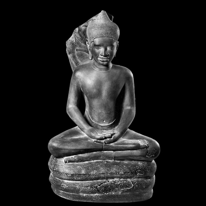 Meditating Buddha protected by the naga - Asian art - Reproduction d’une sculpture du Musée national des Arts asiatiques - Guimet, Paris