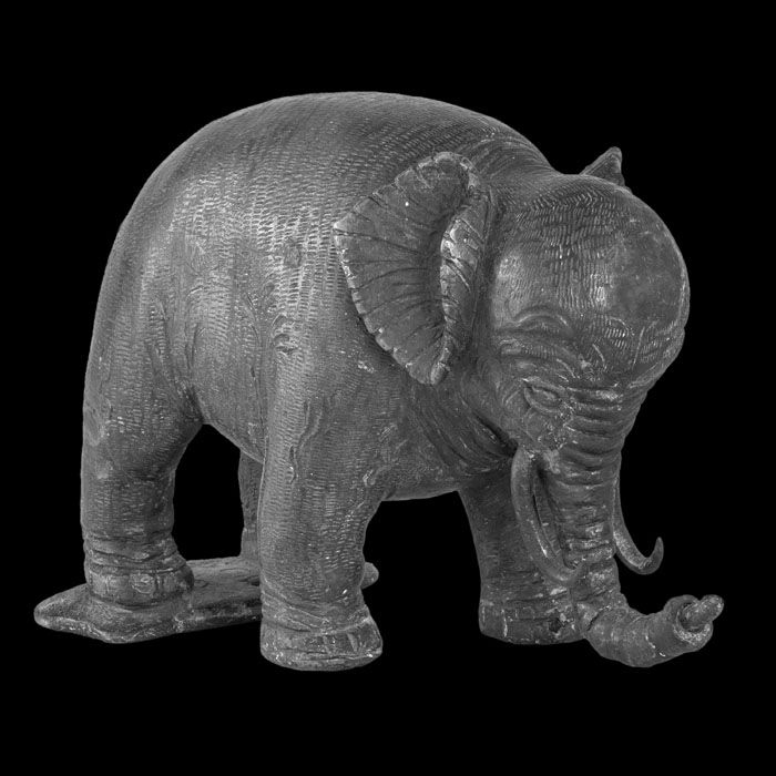 Augsburg elephant - Middle Ages - Reproduction d’une sculpture du Musée du Louvre, Paris