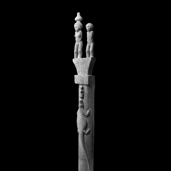 Sakalava post - African art - Reproduction d’une sculpture du Musée du Louvre, Paris