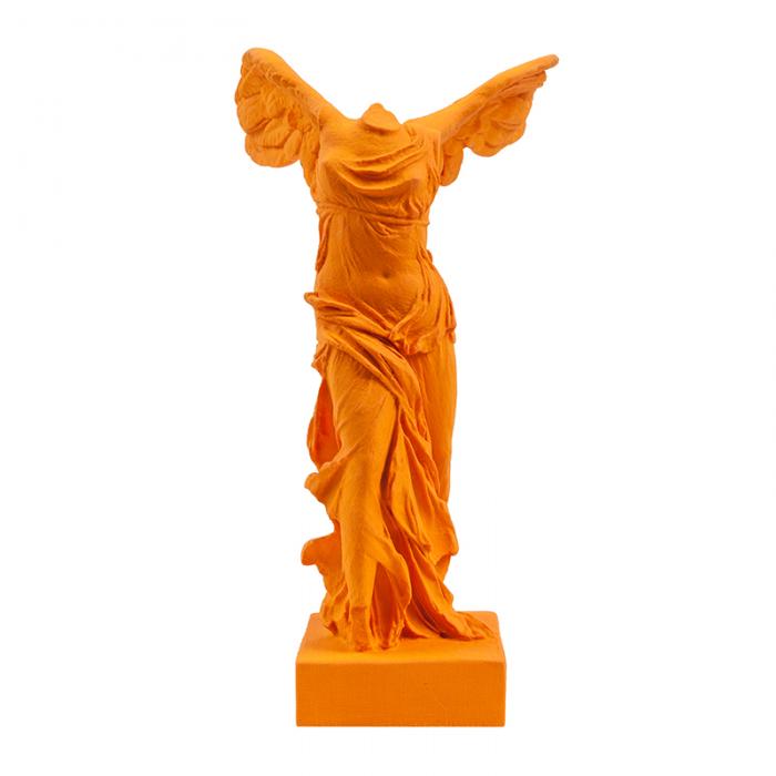 Winged Victory saffron yellow - Greco-Roman antiquities - Reproduction d’une sculpture du Musée du Louvre, Paris