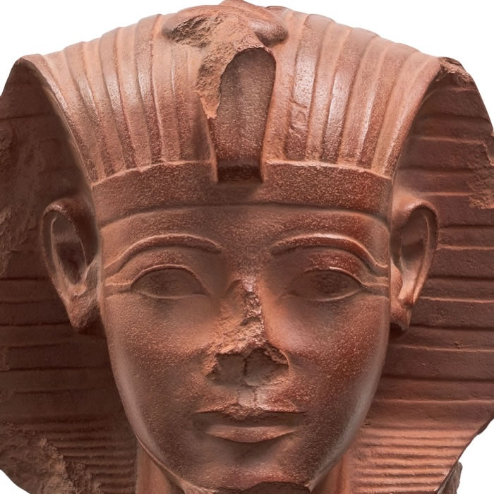 Tête de sphinx, sans doute du roi Aménophis II - Antiquités égyptiennes - Reproduction d’une sculpture du Musée du Louvre, Paris
