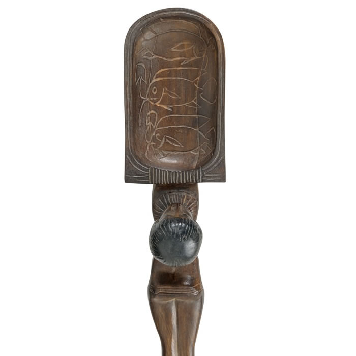 Cuillère à fard en forme de jeune fille nageant - Antiquités égyptiennes - Reproduction d’une sculpture du Musée du Louvre, Paris