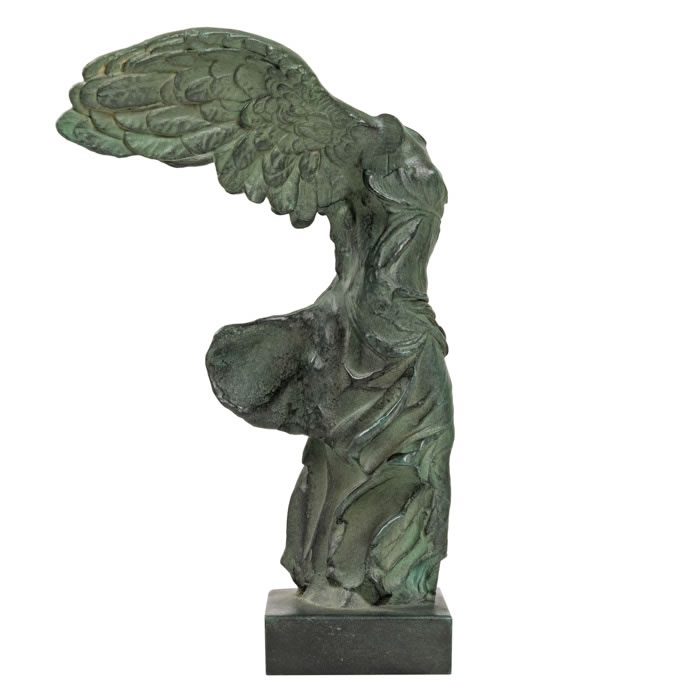 Victoire de Samothrace - Antiquités gréco-romaines - Reproduction d’une sculpture du Musée du Louvre, Paris