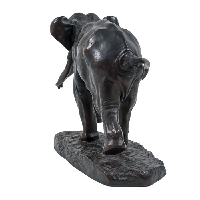 Running elephant - Reproduction d’une sculpture du Musée du Louvre, Paris