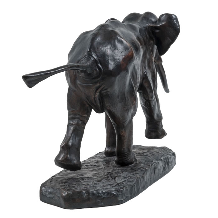 Running elephant - Reproduction d’une sculpture du Musée du Louvre, Paris